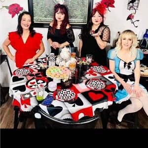 Alice in wonderland costume